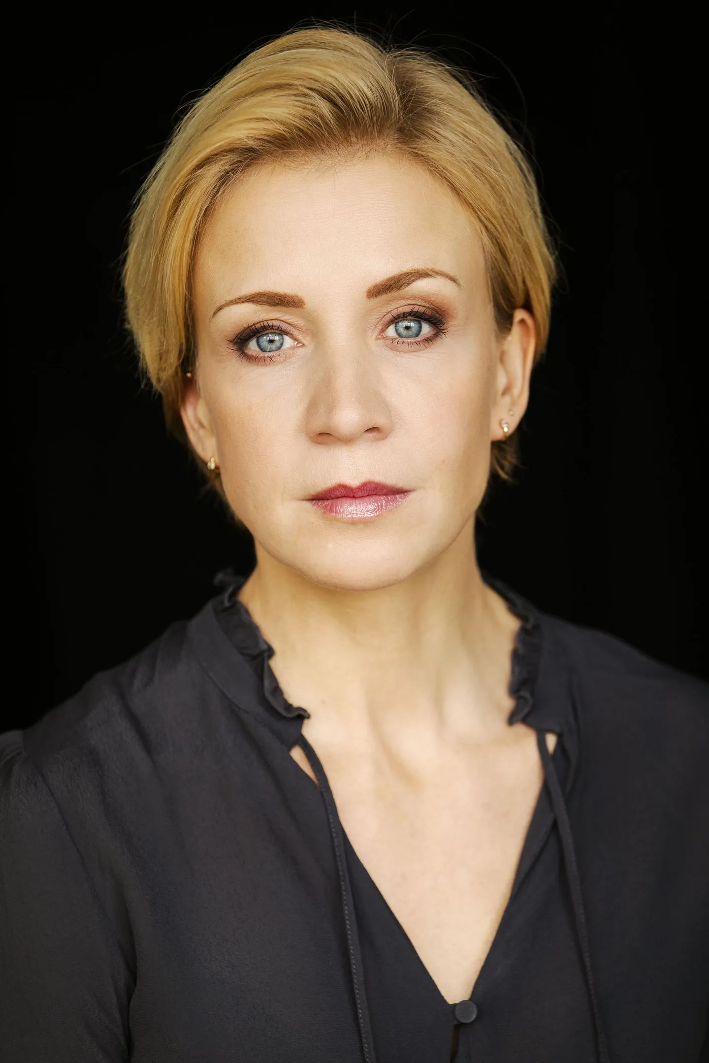 Анника Эрнст